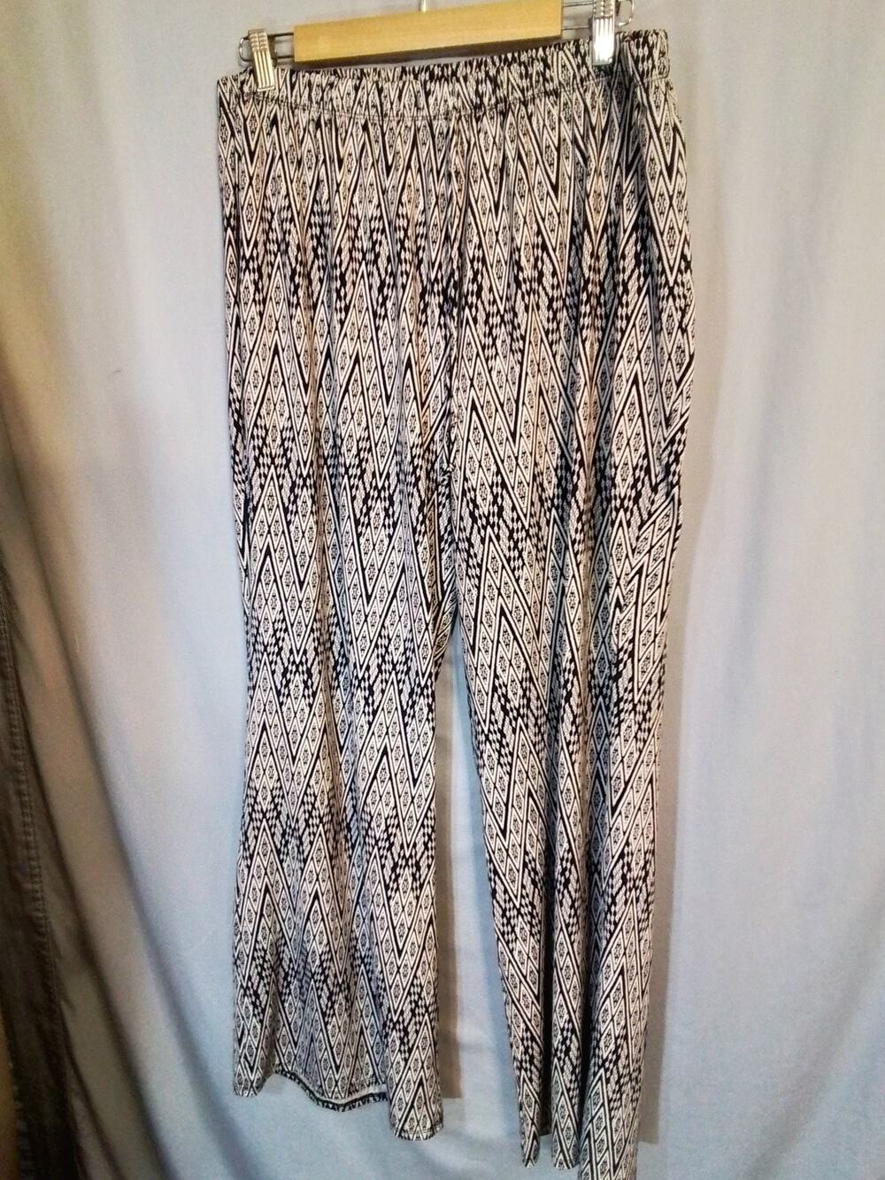 Love Ryan navy and white print pants,  plus sized .